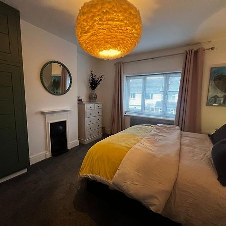 Warm And Cosy City Centre Home Near Train Station Chichester Eksteriør billede