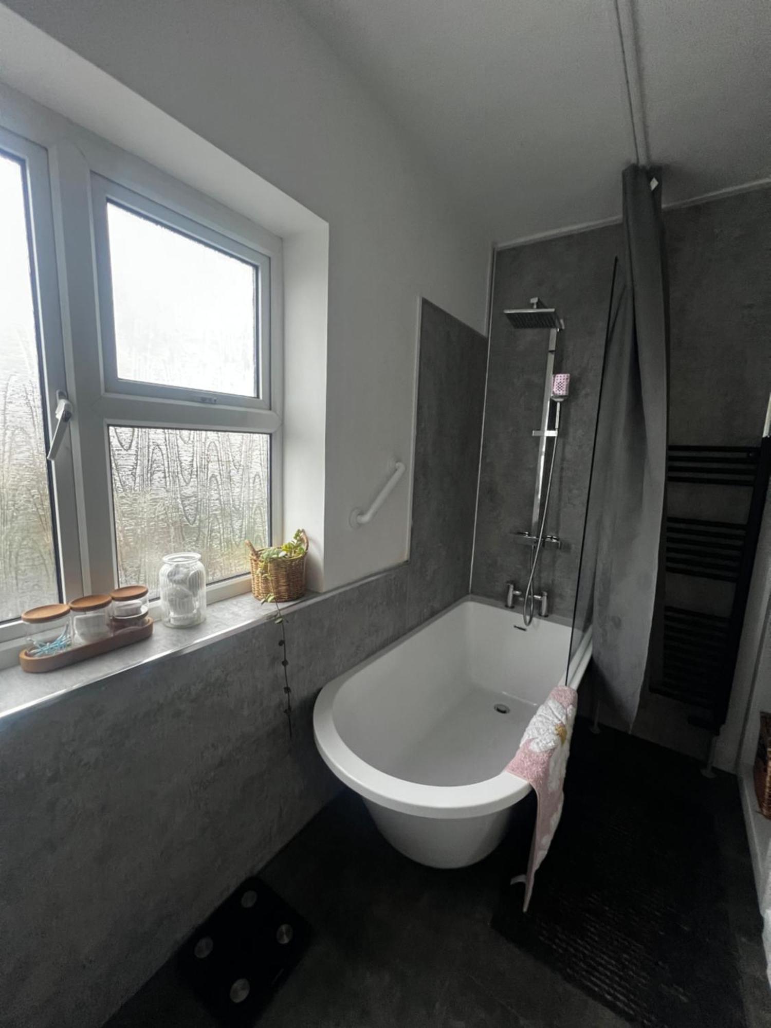 Warm And Cosy City Centre Home Near Train Station Chichester Eksteriør billede